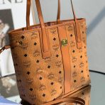 MCM Reversible Liz Shopper in Visetos Bags 37*31*25cm - Image 4