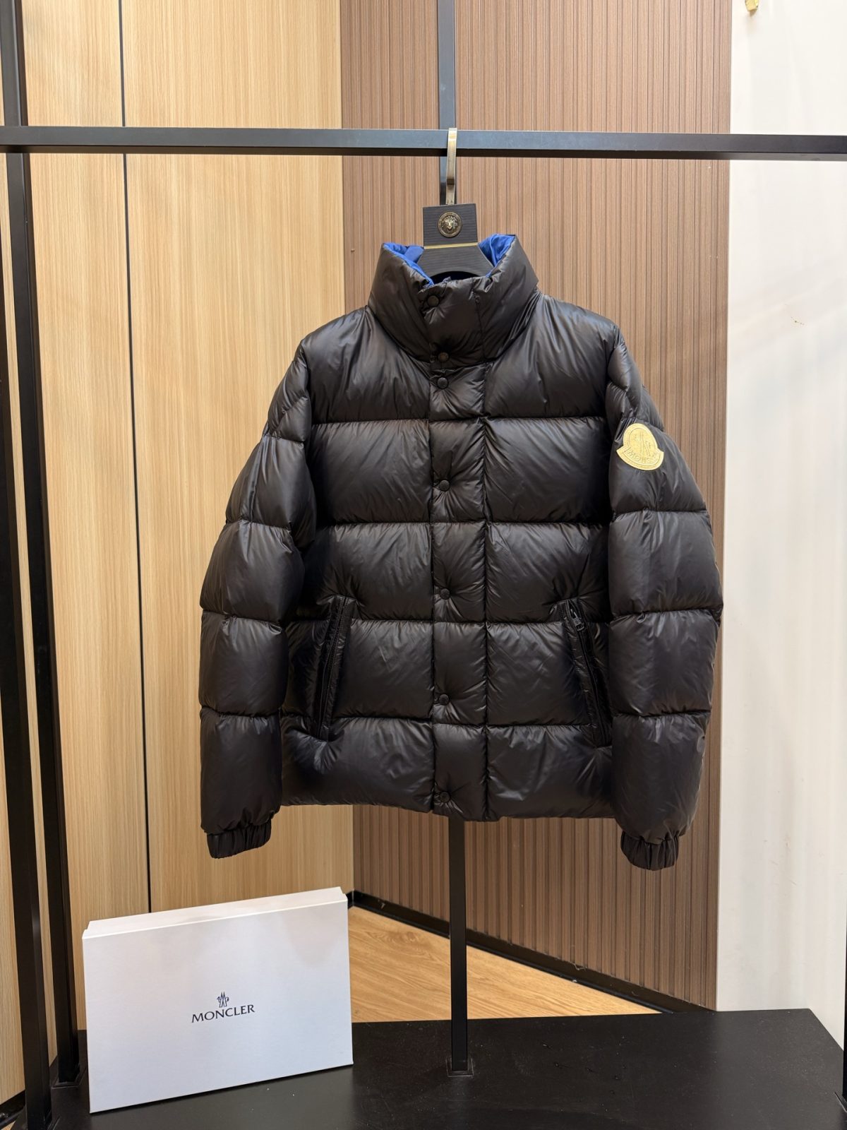 Moncler 25ss Derovx Unisex Winter Jacket Size 1-5 - Image 1