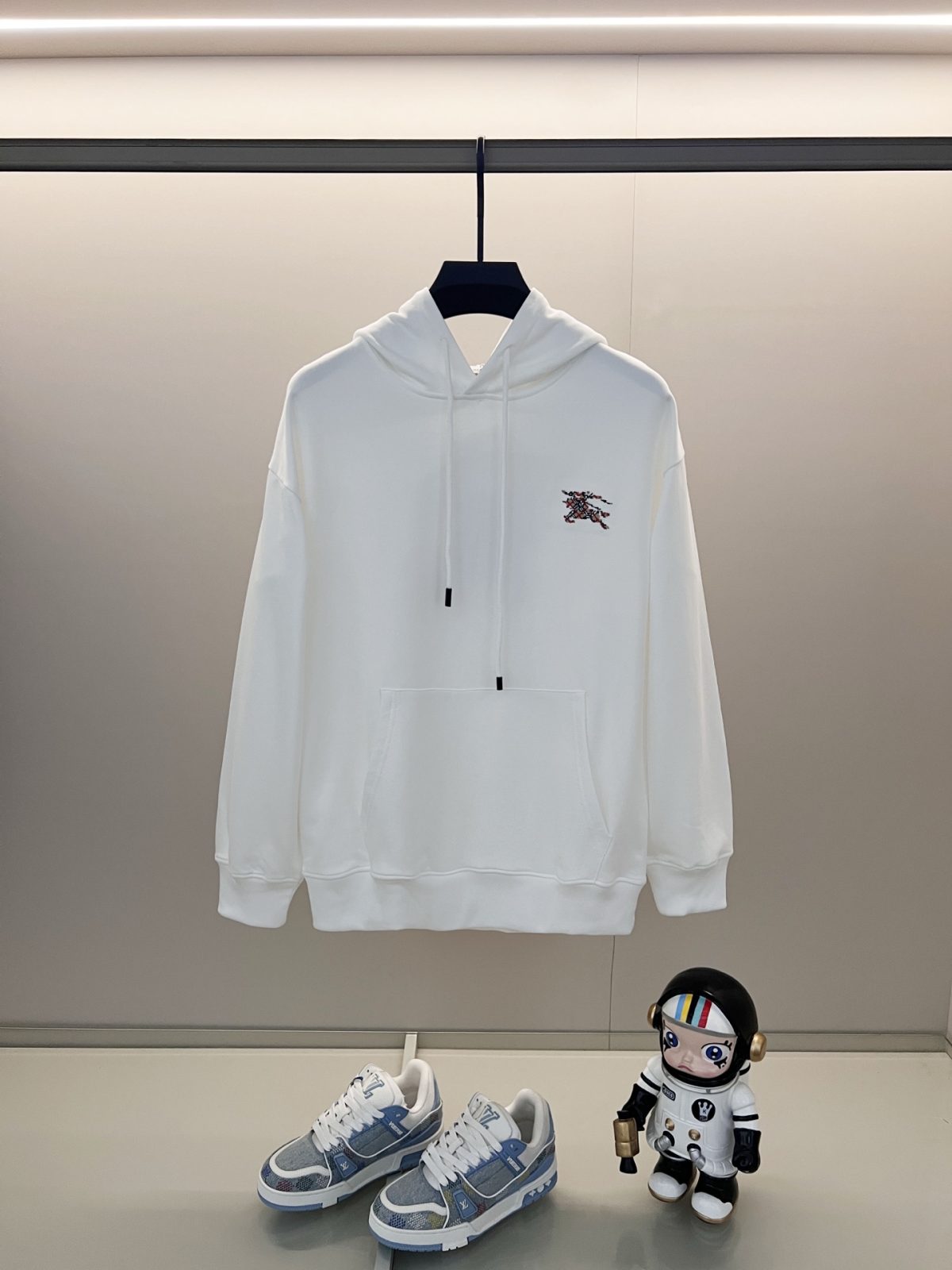 Burberry Unisex Sweatshirt Size S-XL - Image 1