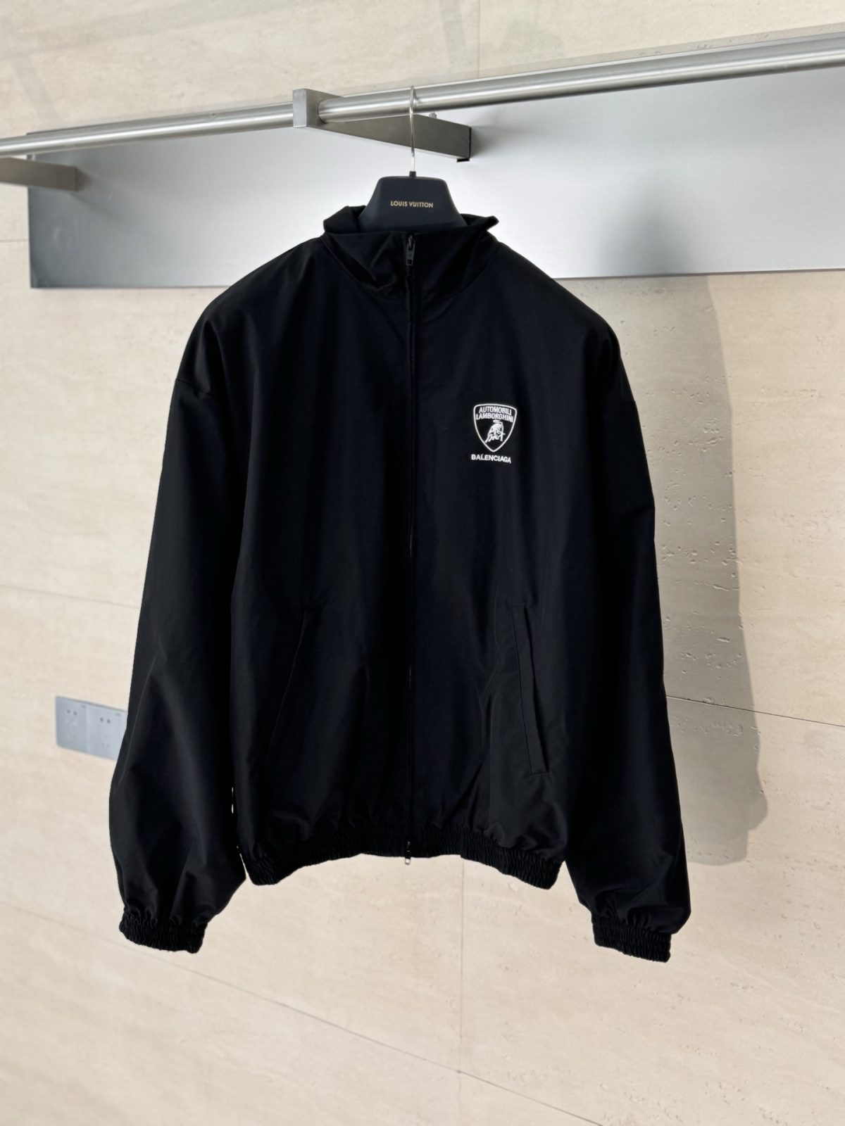 Balenciaga Unisex Jacket Size S-XL - Image 1