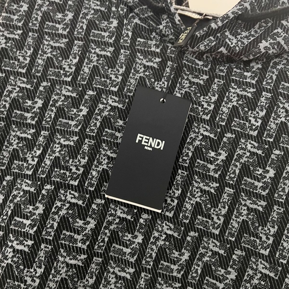 Fendi Unisex Sweatshirt Size S-XL - Image 4