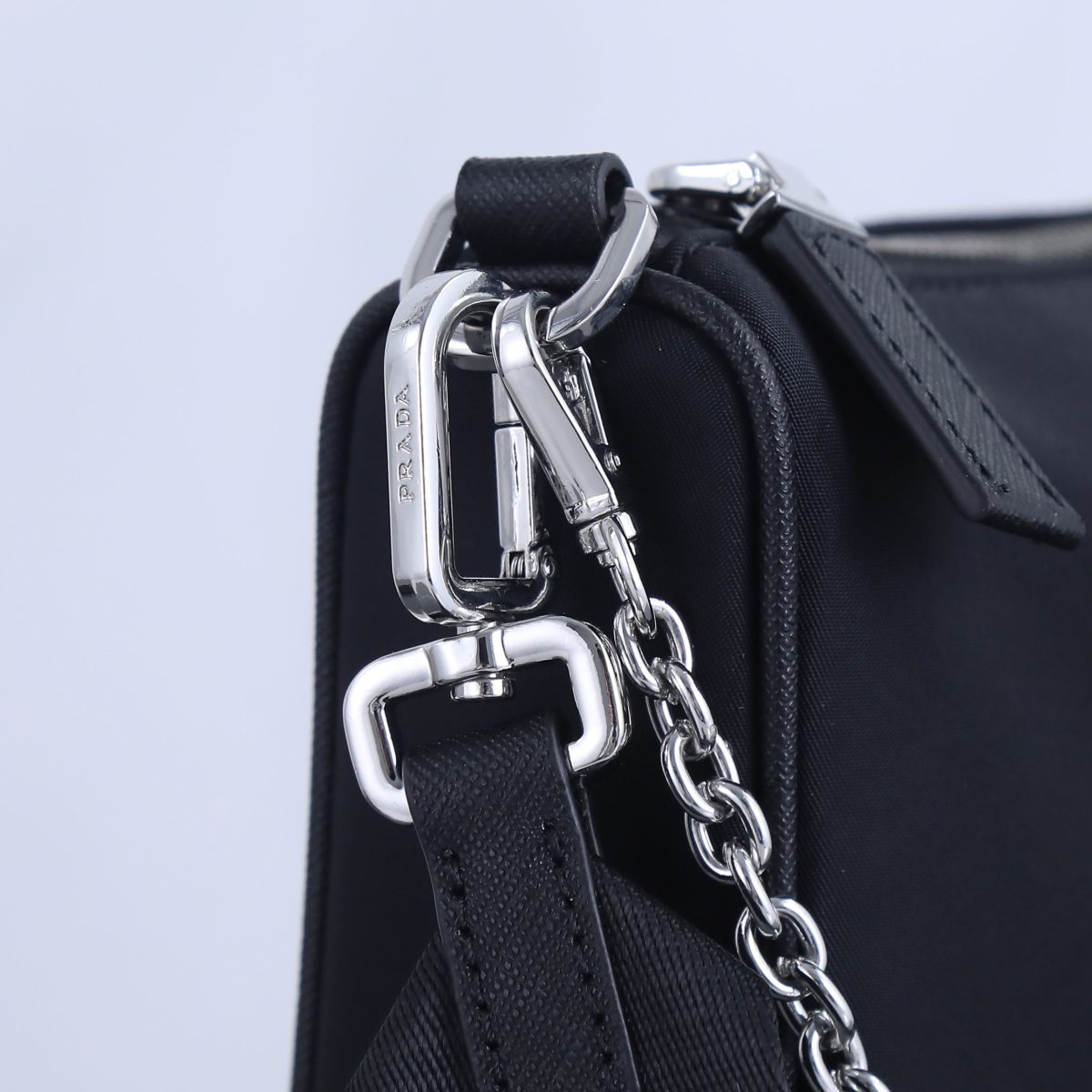 Prada 2VH113 Re-Nylon and Saffiano Leather Shoulder Bags Size 24*18.5*6cm - Image 7