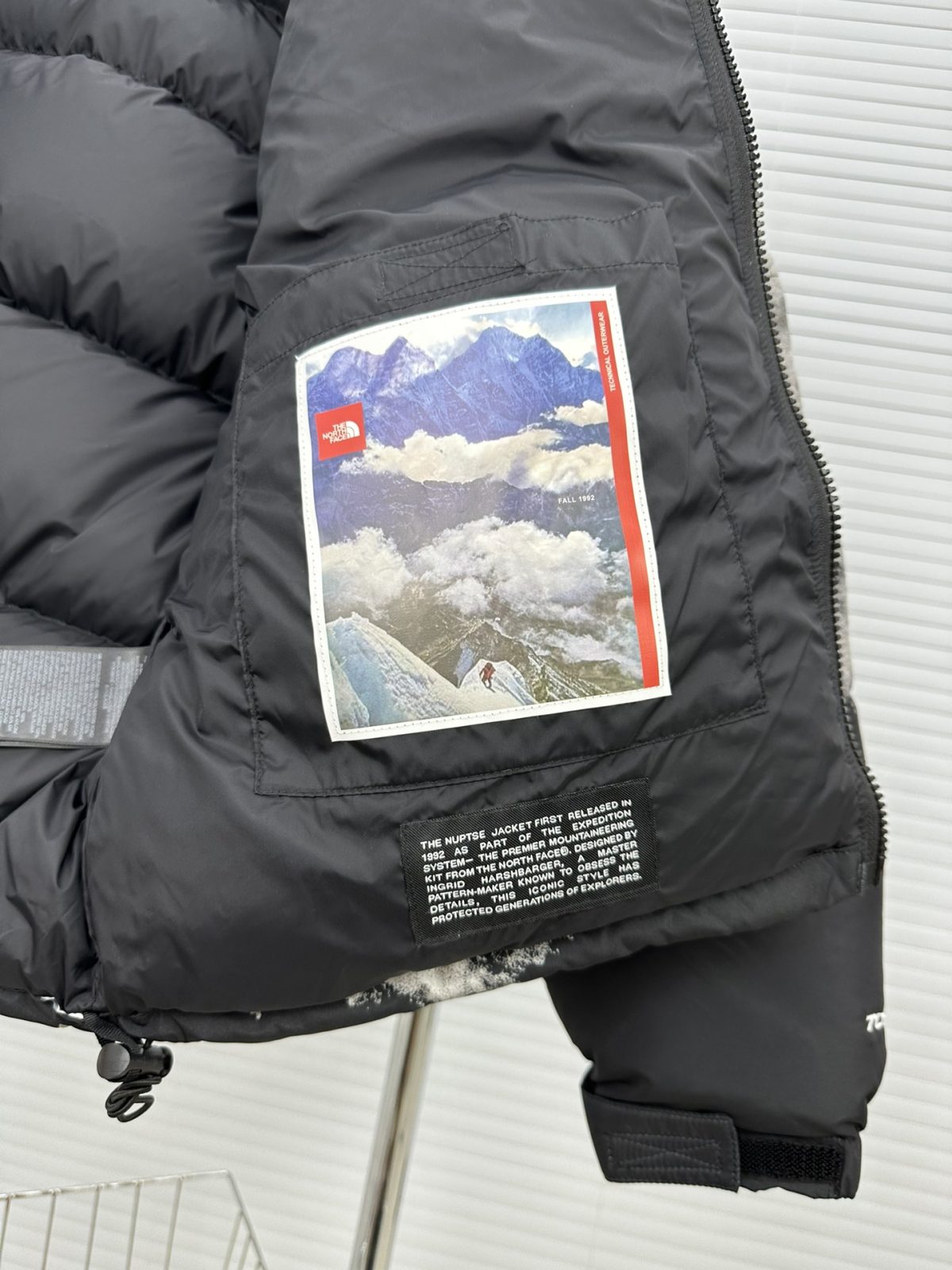 The North Face 1992 Men Women Winter Jacket XS-XXL - Image 8