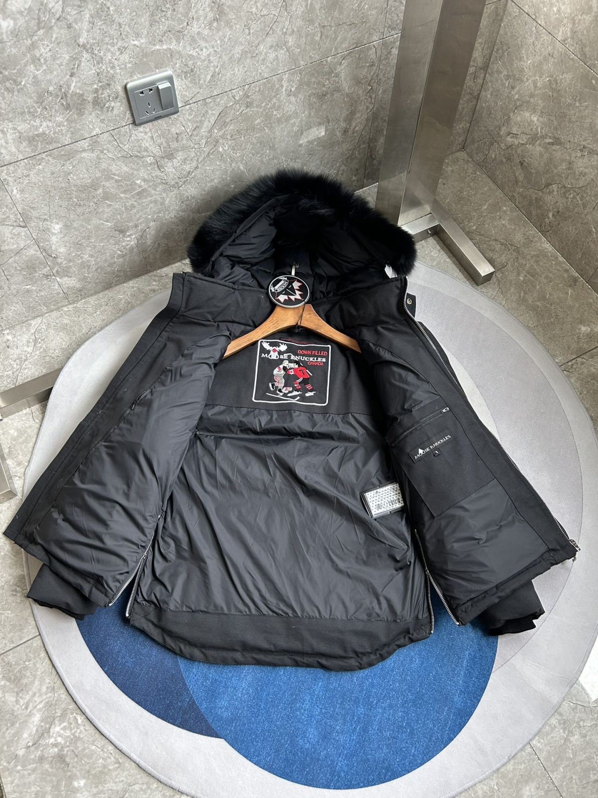 Moose Knuckles 06 Men Winter Jacket Size S-XXL - Image 4