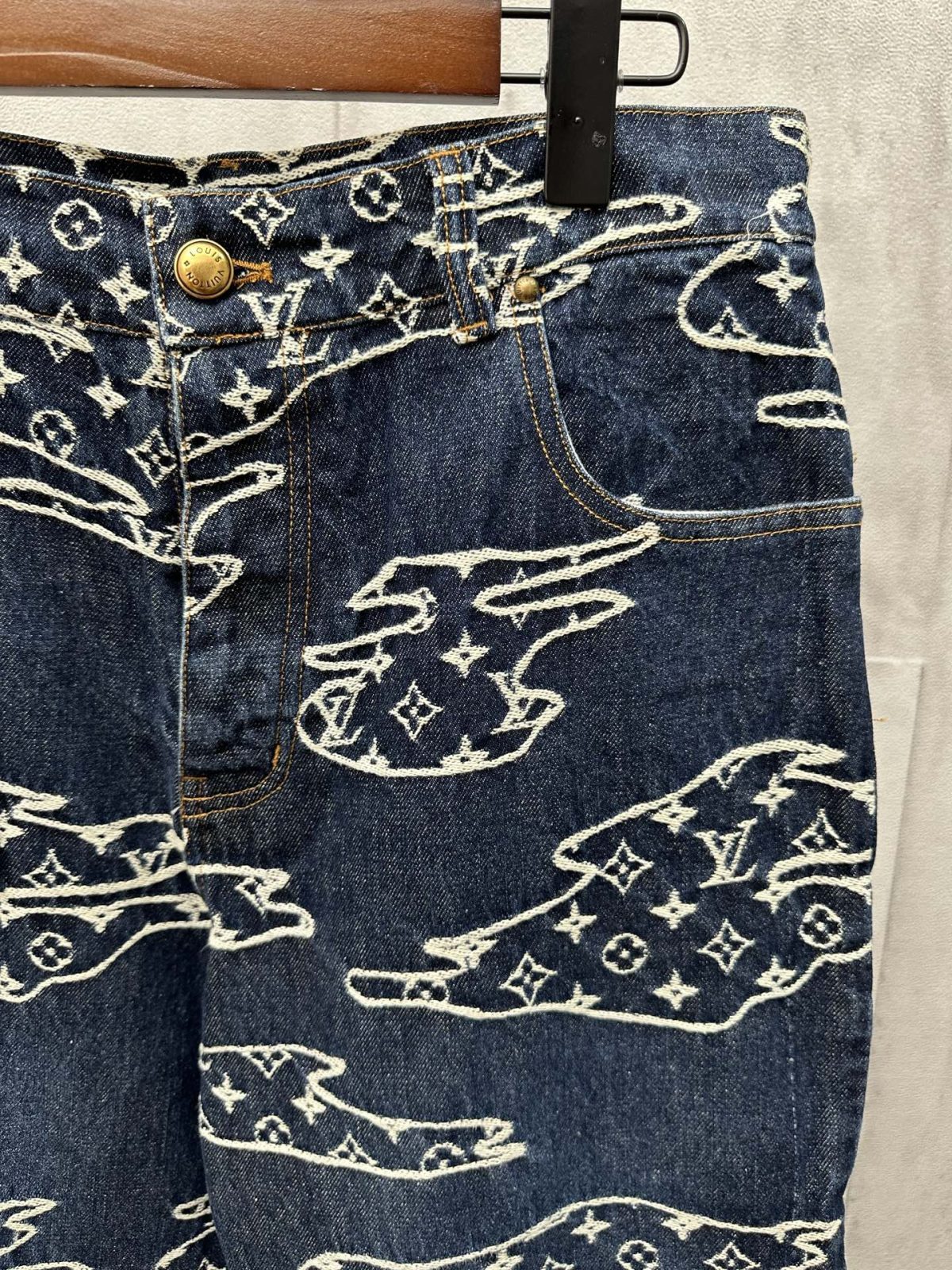 Louis Vuitton Unisex Jeans Size S-XL - Image 6