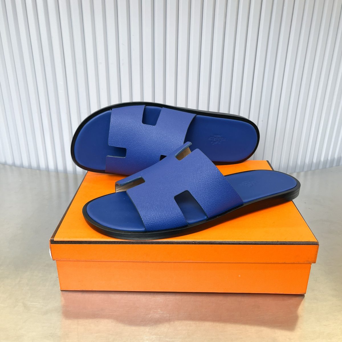 Hermes lzmir Sandals Size 40-45 - Image 3