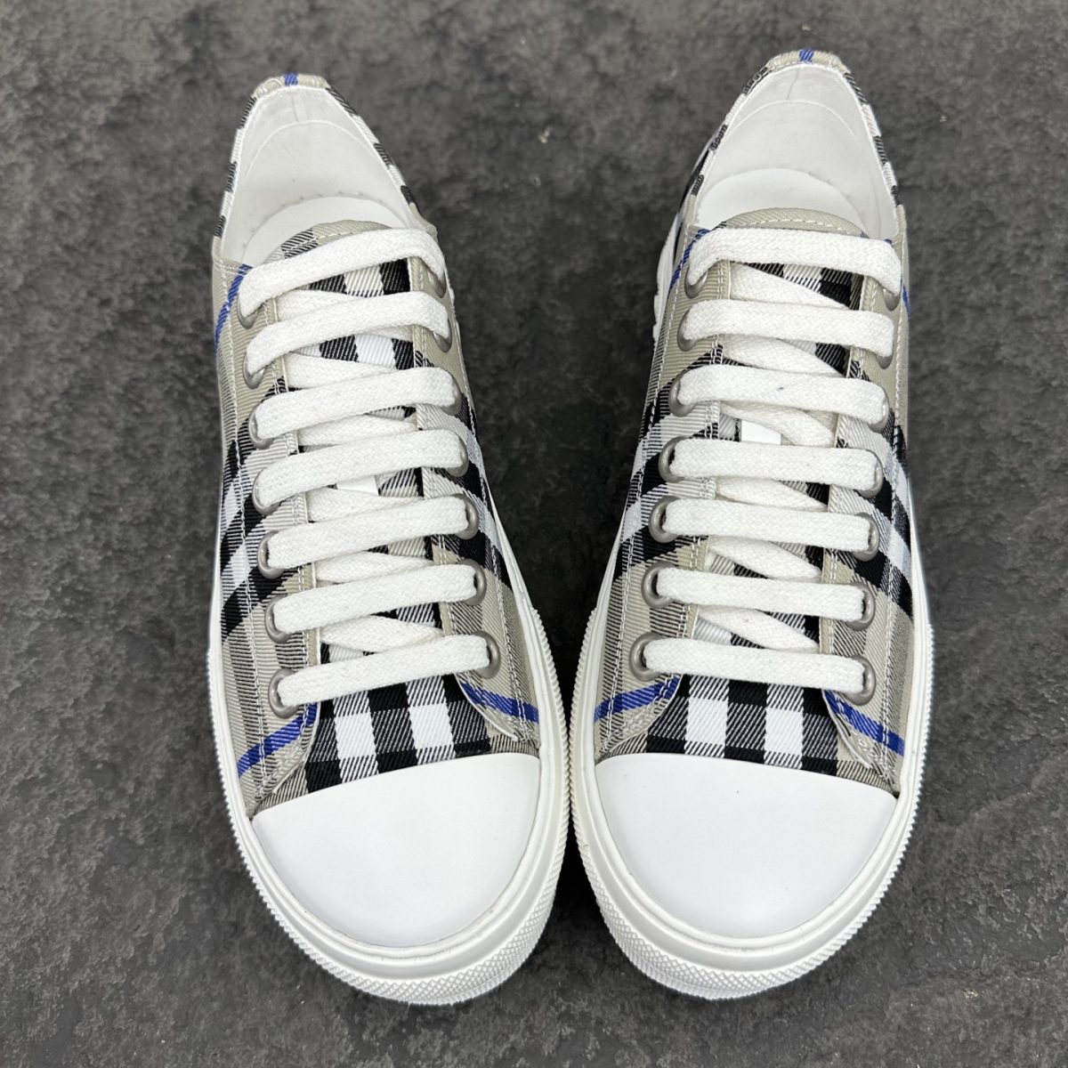 Burberry Sneaker Size 36-45 - Image 3