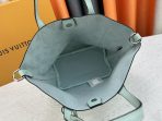 Louis Vuitton Blossom Women Handbag 20*20*12.5cm - Image 9