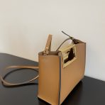 Fendi New Shoulder Bags 20*17*9cm - Image 2