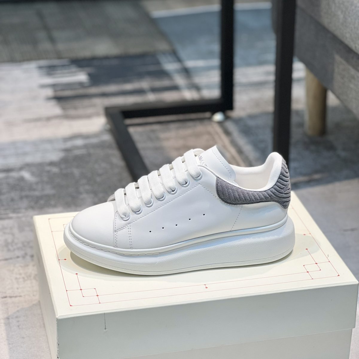 Alexander McQueen Men's/Women Sneakers Shoes Gr. 36 - 46 - Image 1