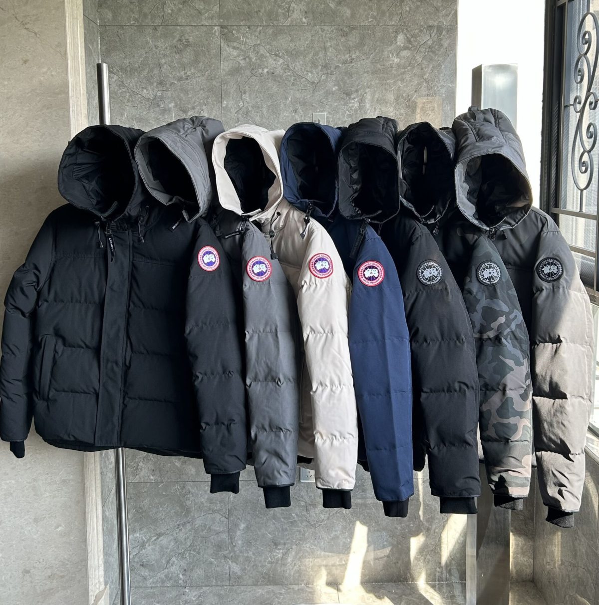 Canada Goose e26 Mens/Women Winter Jacket S-XXL - Image 1