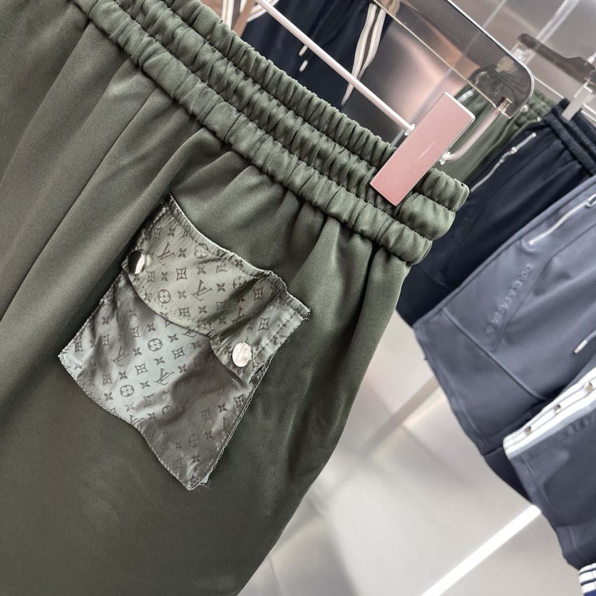 Louis Vuitton Shorts M-3XL - Image 2