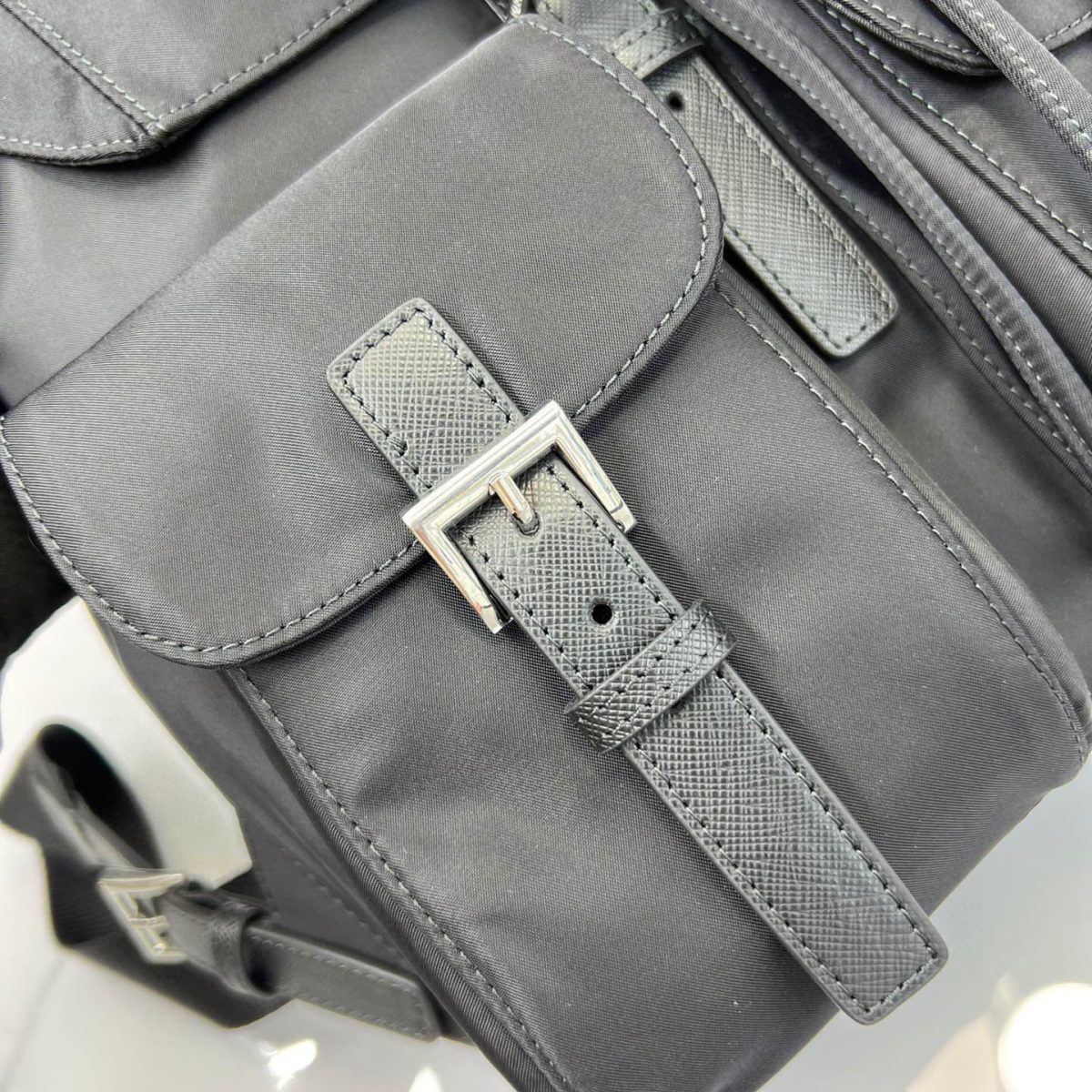 Prada 1BZ677 Re-Nylon Backpack Size 28*23.5*12cm - Image 6