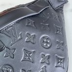 Louis Vuitton M46036 Discovery BumbagMen Bags Size 44*15*9cm - Image 7
