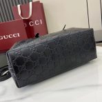 Gucci GG Emblem Women Shopping Bags Size 30*18*11cm - Image 4