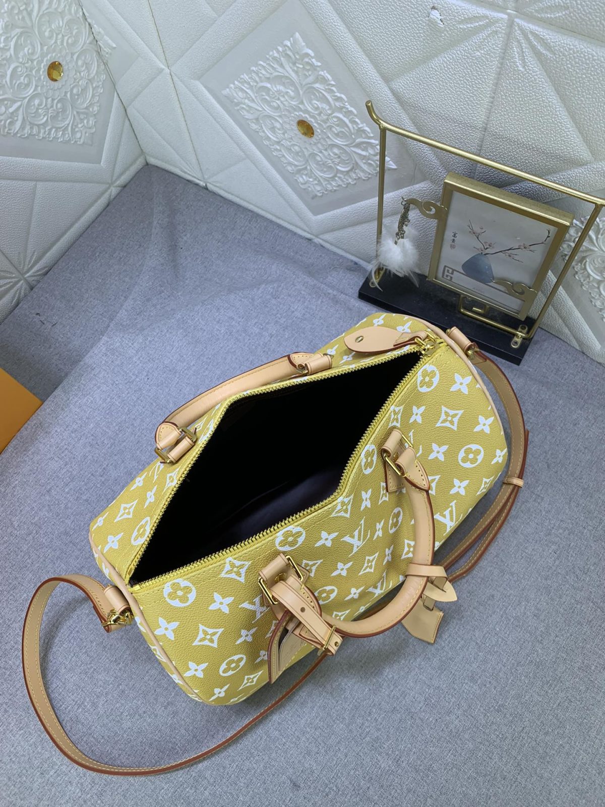 Louis Vuitton Speedy P9 Bandoulière 30 Monogram Leather Travel Bags Size 30*21*7cm - Image 9