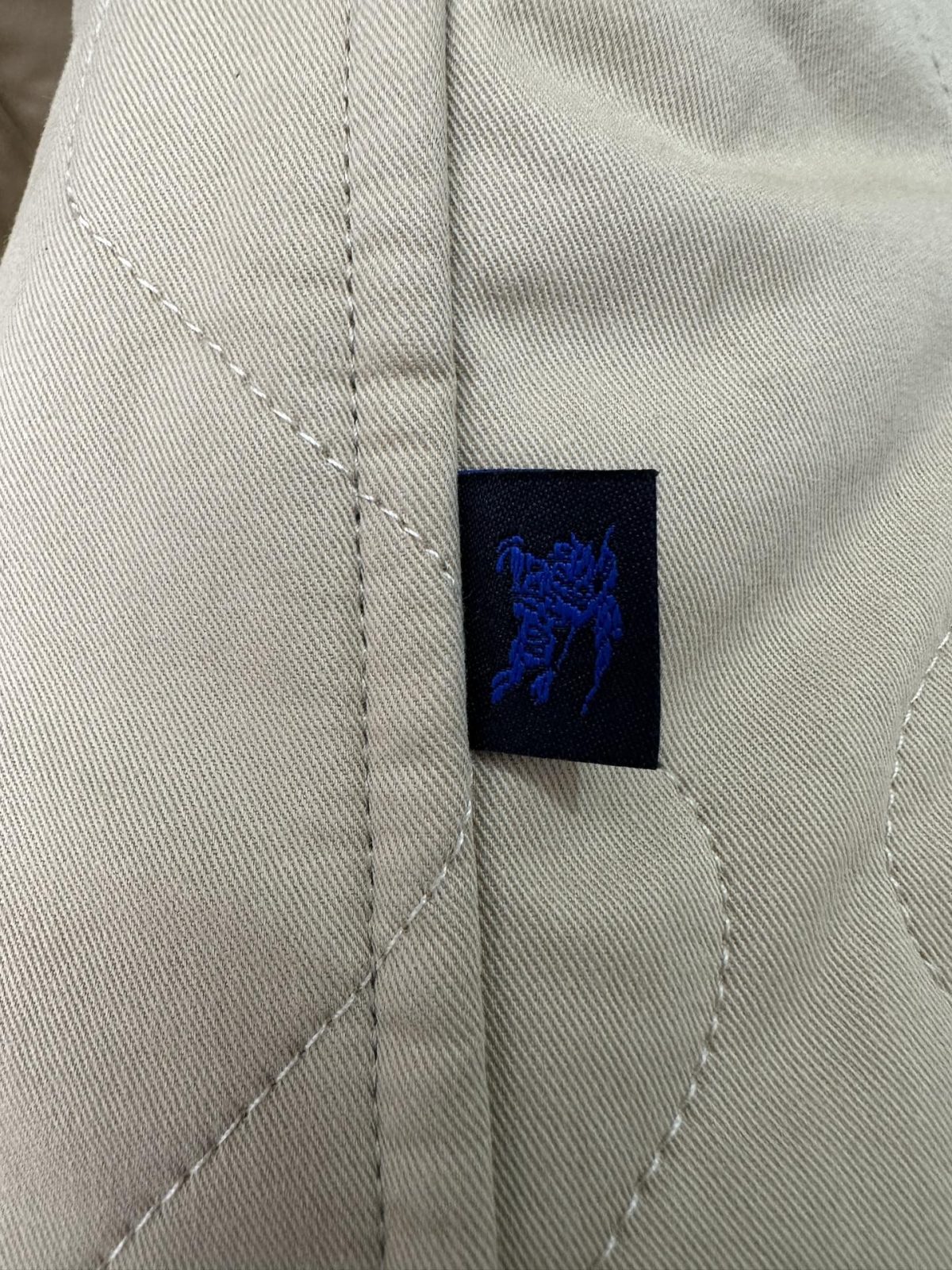 Burberry Unisex Jacket Size S-XXL - Image 8