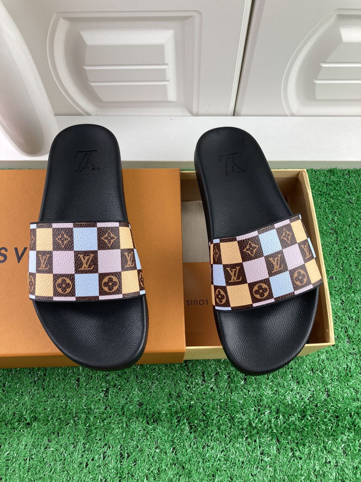 Louis Vuitton 2024ss Candy Series Slippers Size 36-45 - Image 9