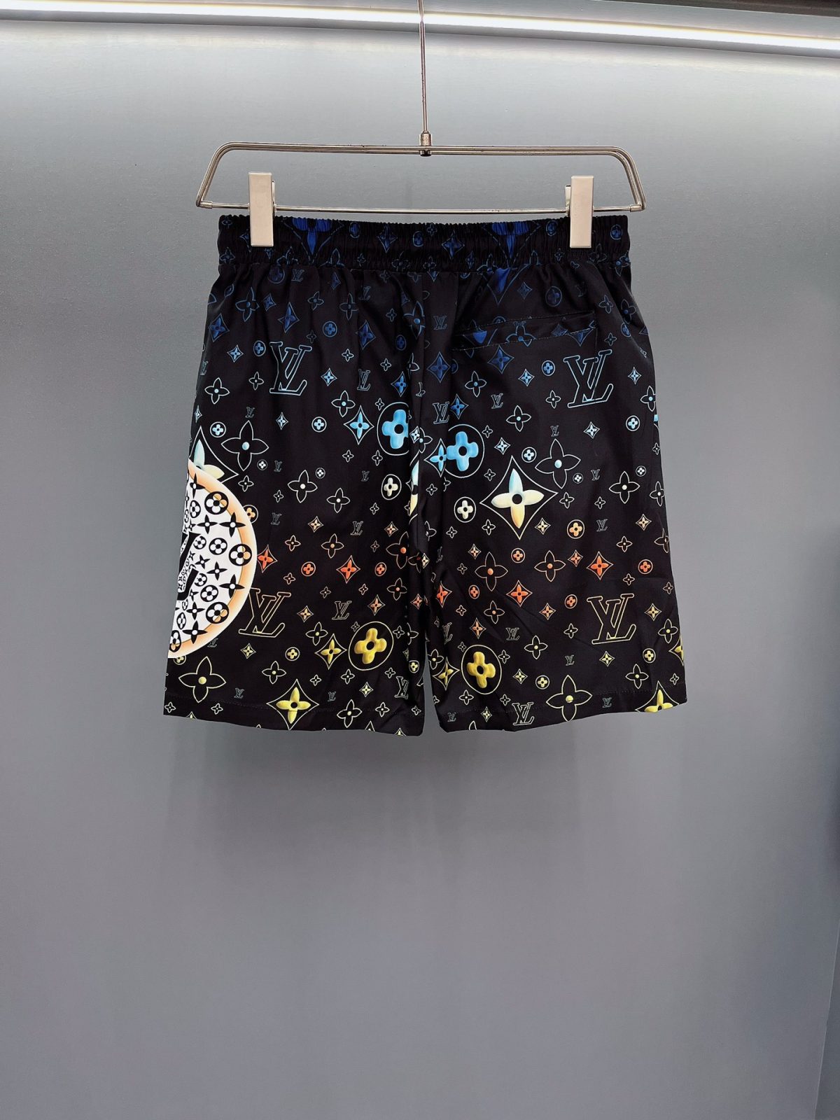 Louis Vuitton Beach Pants Size M-XXXL - Image 8