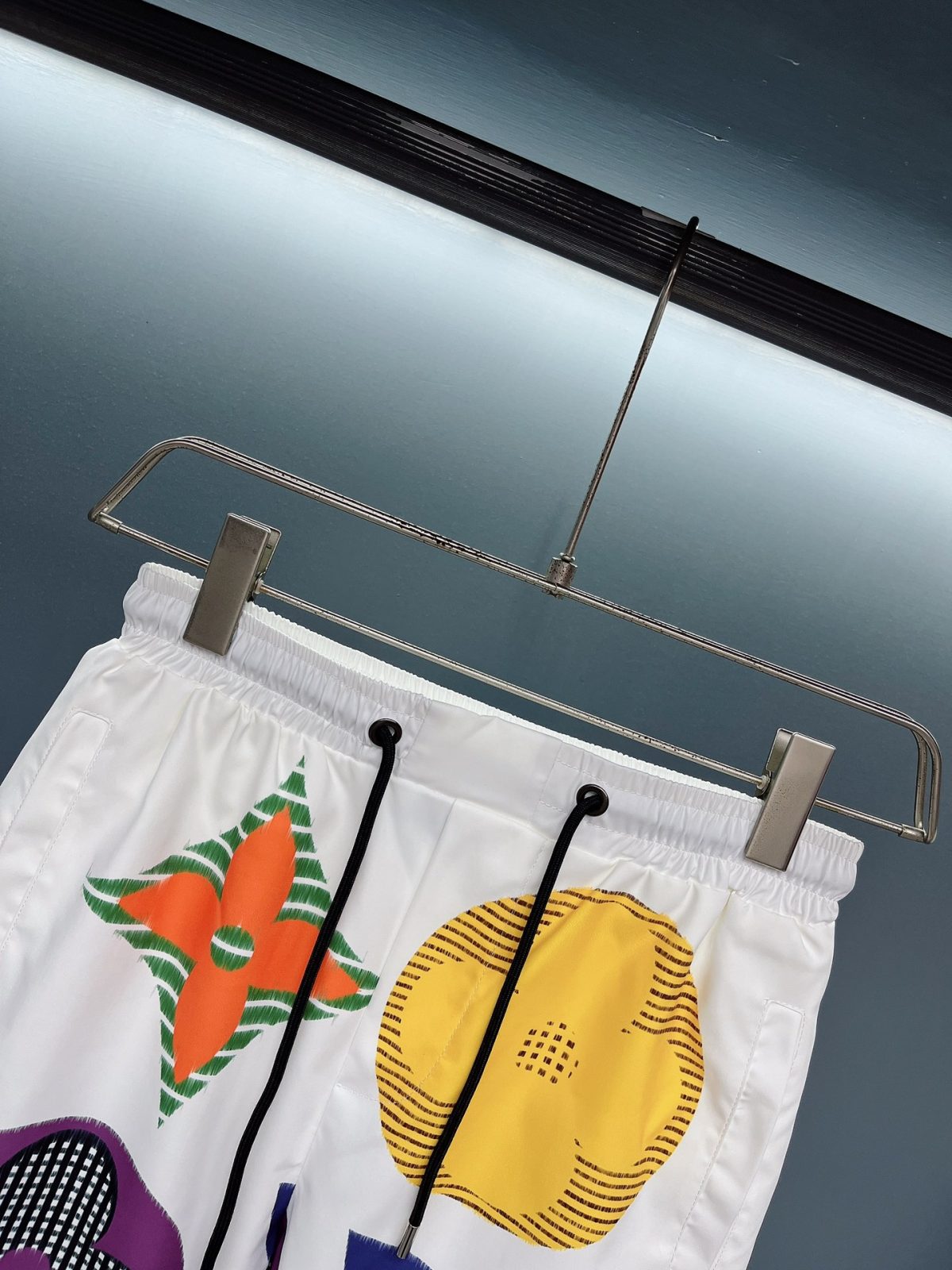 Louis Vuitton Beach Pants Size M-XXXL - Image 5