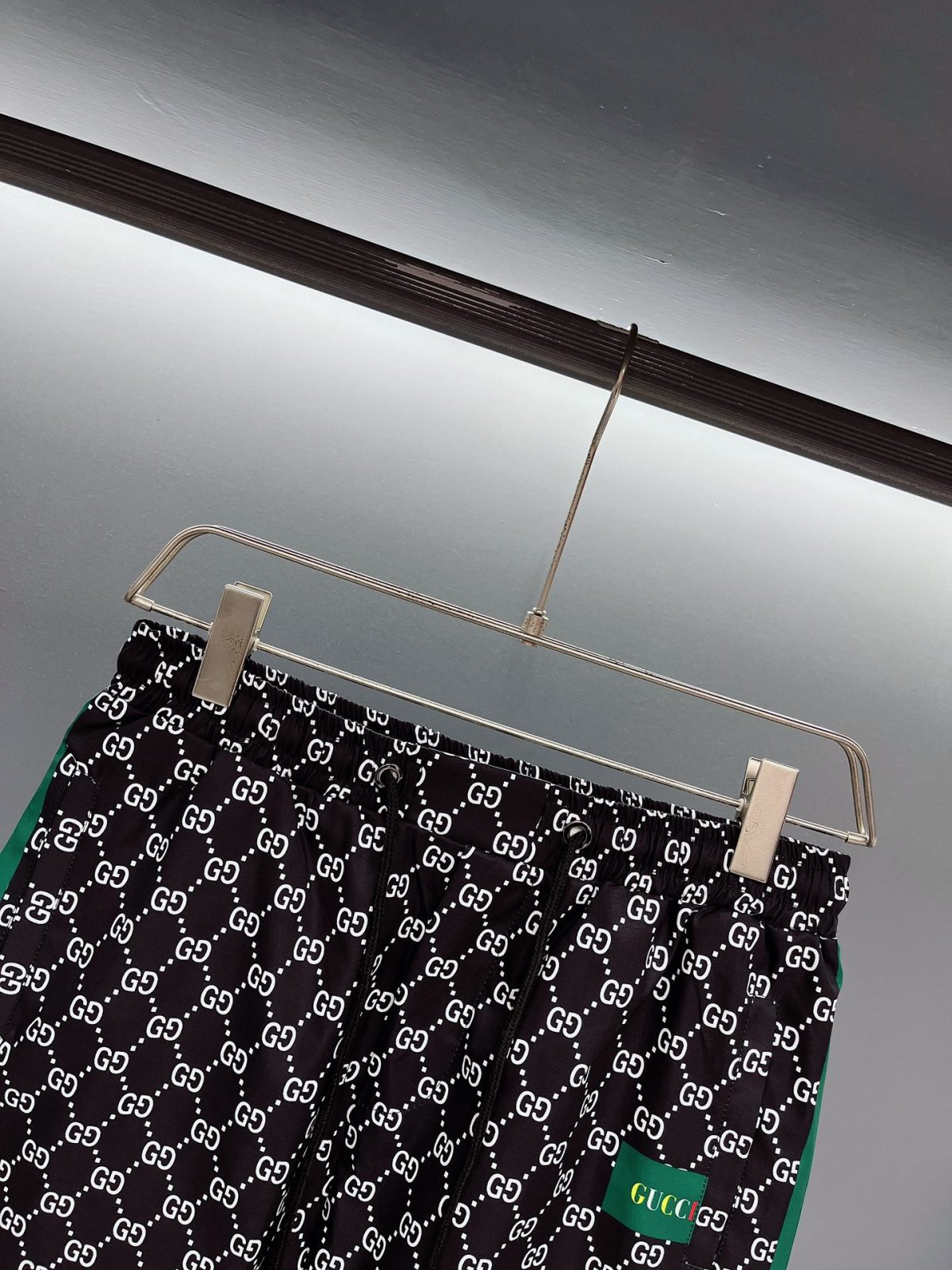 Gucci Beach Pants Size M-XXXL - Image 5