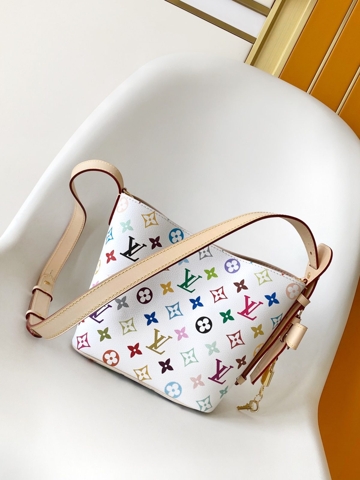 Louis Vuitton M13089 Women Shoulder Bags Size 16*18*12cm - Image 3