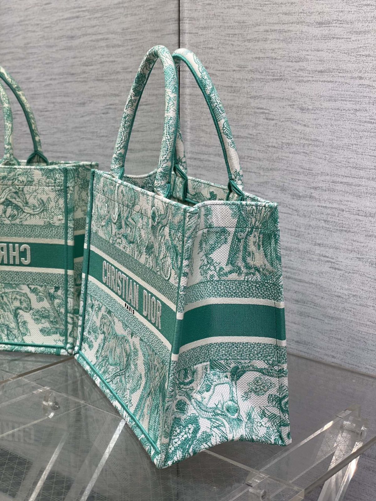Dior Book Tote Handbags Size 36*18*28 - Image 7