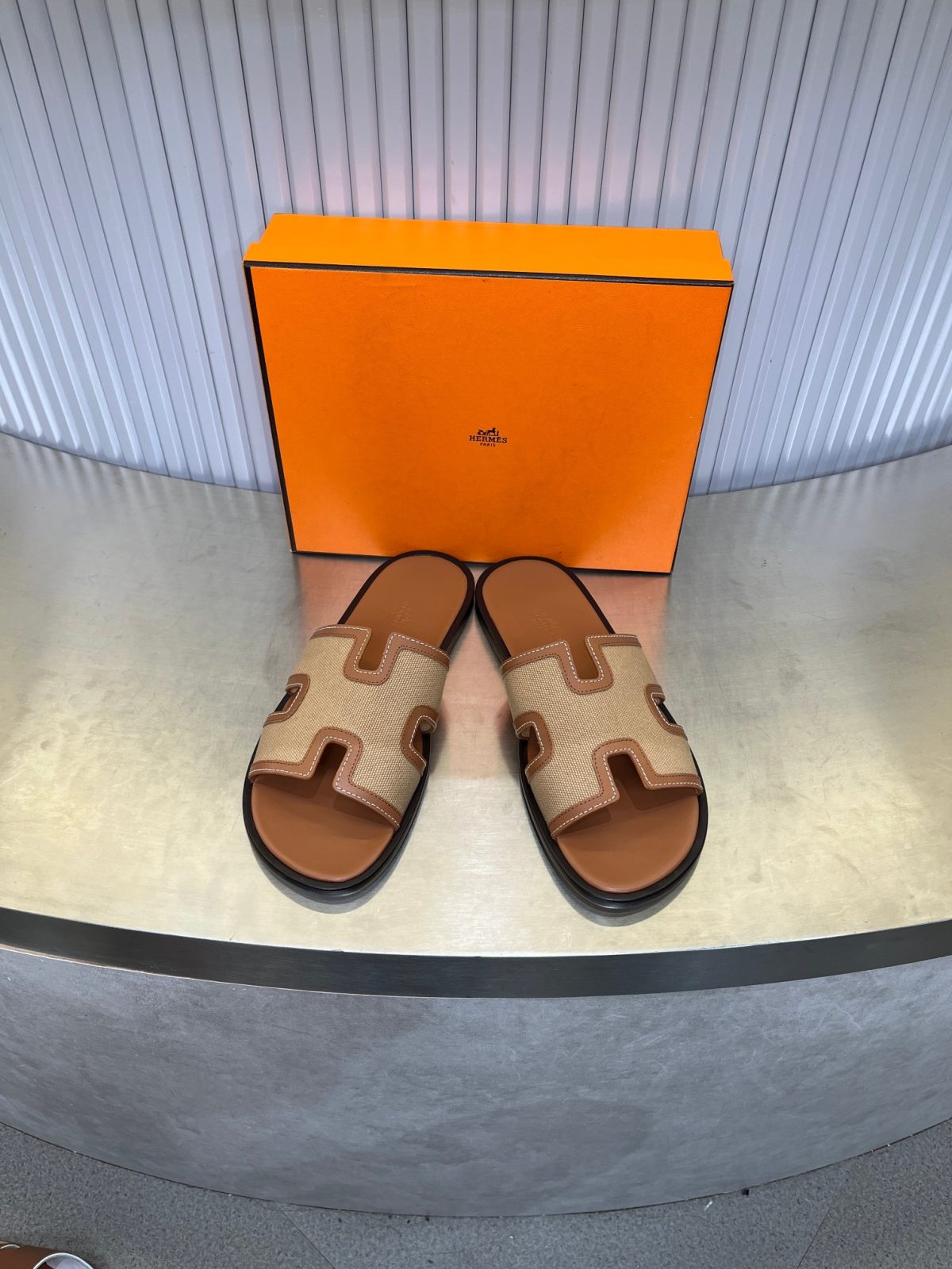 Hermes lzmir Sandals Size 40-45 - Image 2