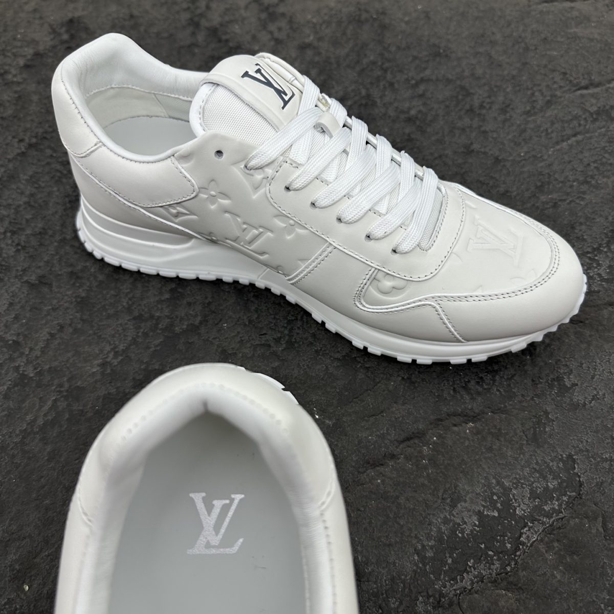 Louis Vuitton Run Away Sneaker For Men Size 39-46 - Image 5