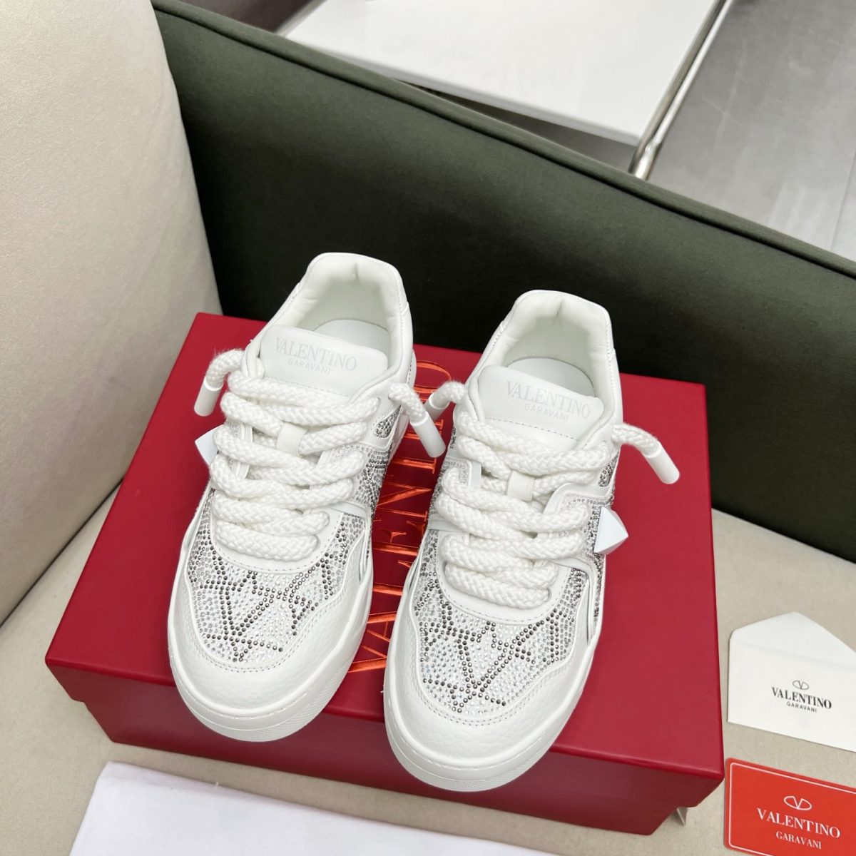 Valentino 2023 new Sneaker size 35-46 - Image 1