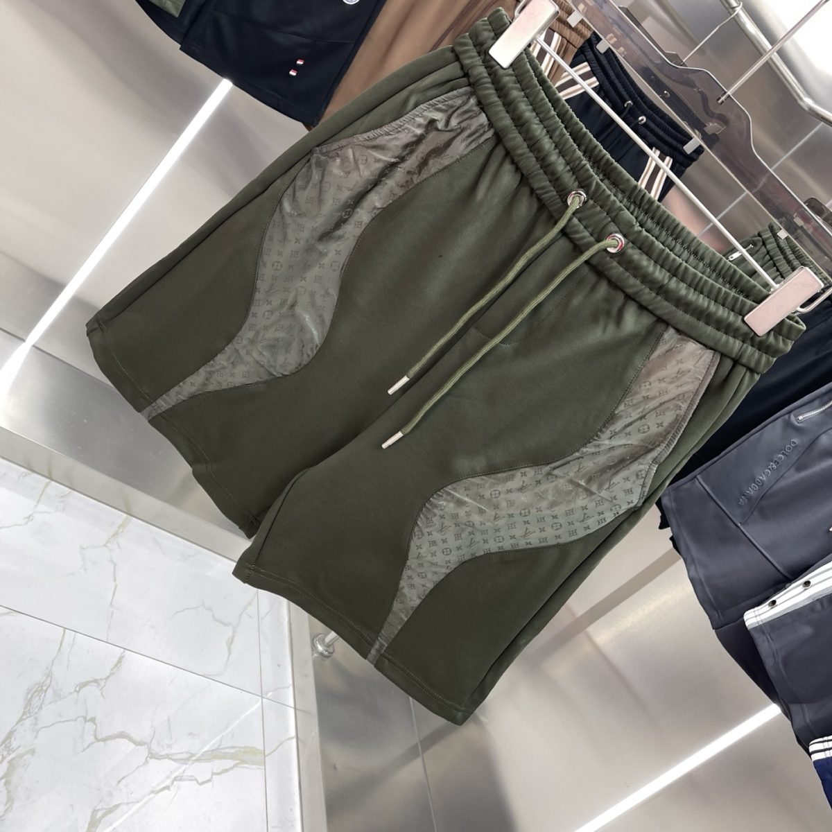 Louis Vuitton Shorts M-3XL - Image 3