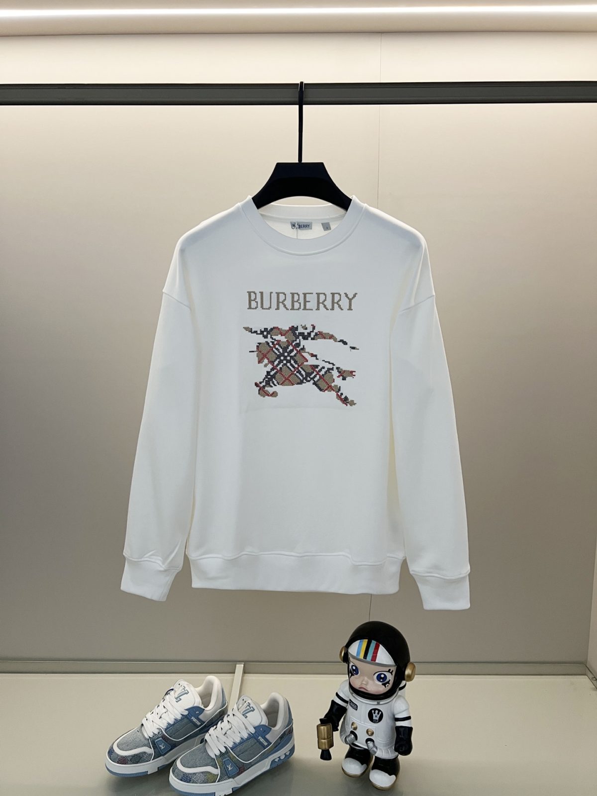 Burberry New Unisex Sweatshirt Size XS-L - Image 1