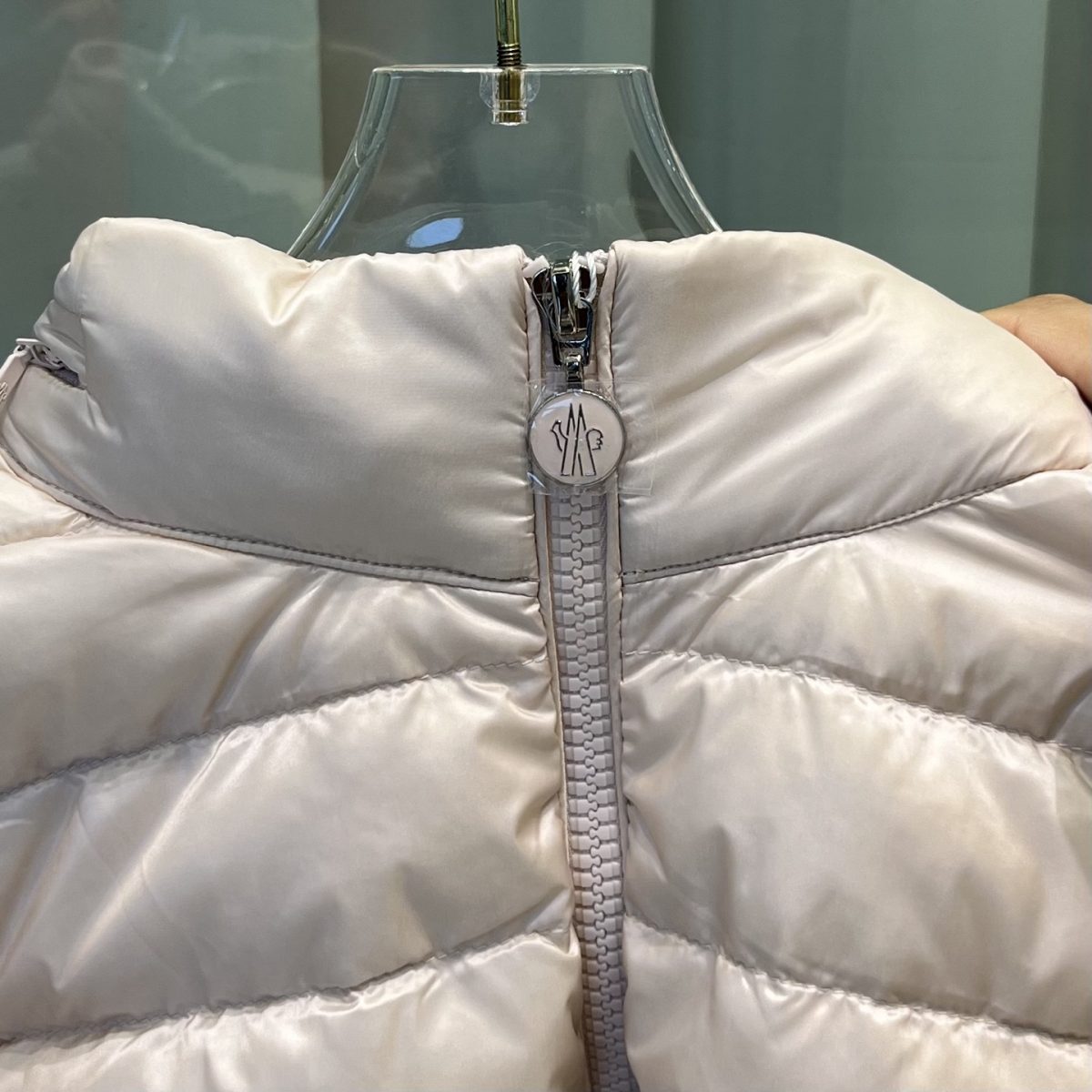 Moncler 25SS Mackage Oceane Women Down Jacket Size S-L - Image 3