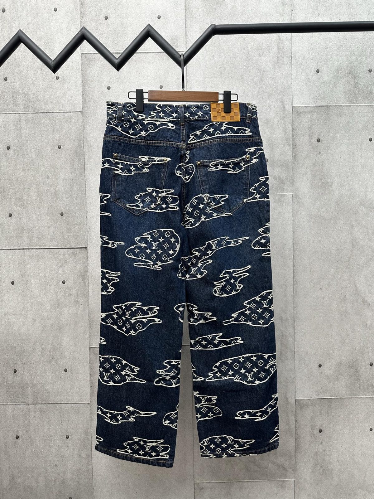 Louis Vuitton Unisex Jeans Size S-XL - Image 2