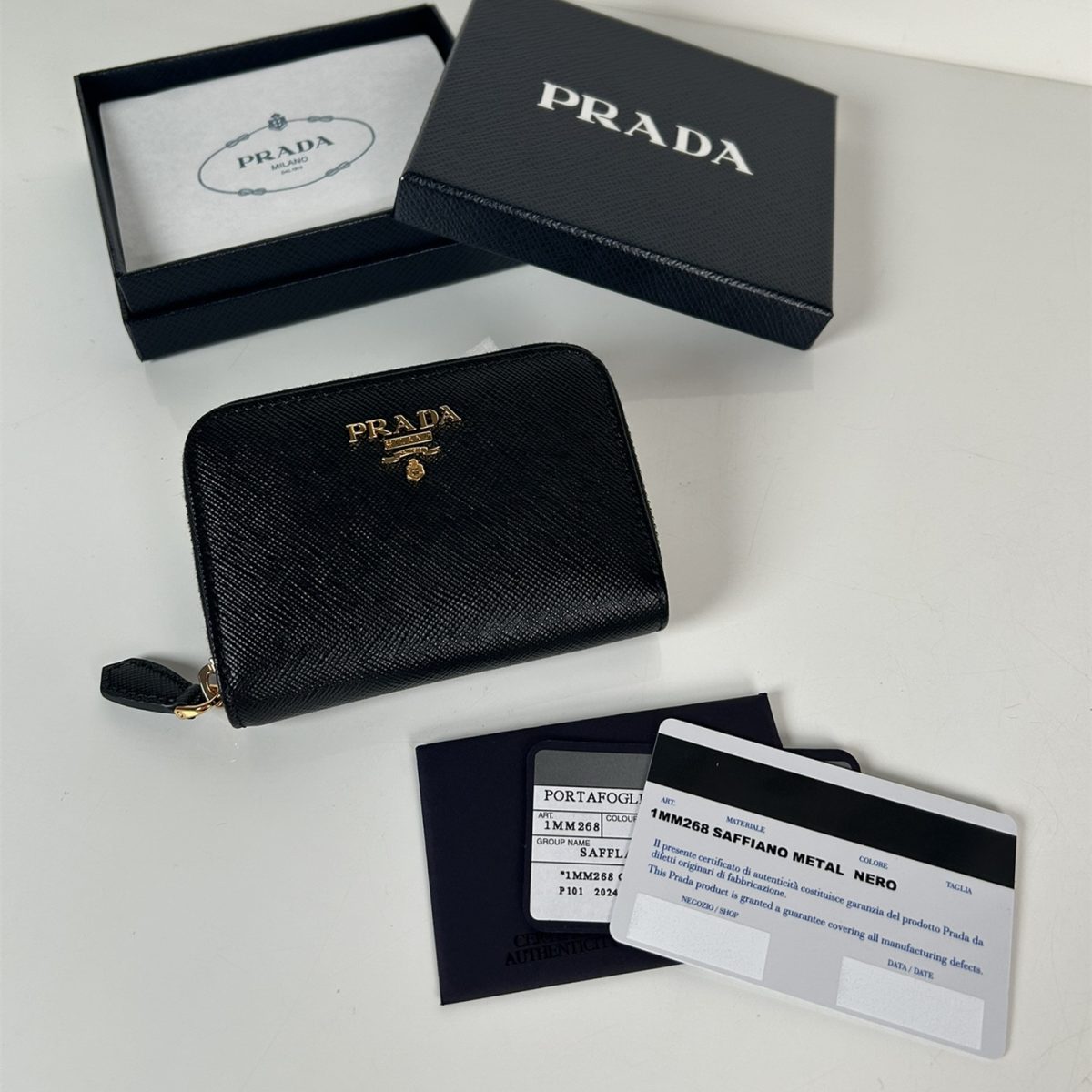Prada Card Holder Size 10*8cm - Image 1