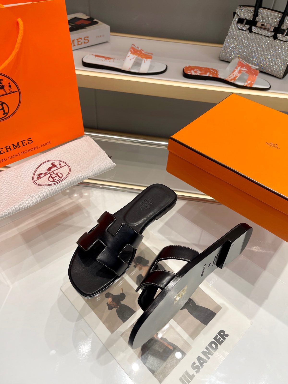 Hermes Oran Slippers Size 35-41 - Image 5