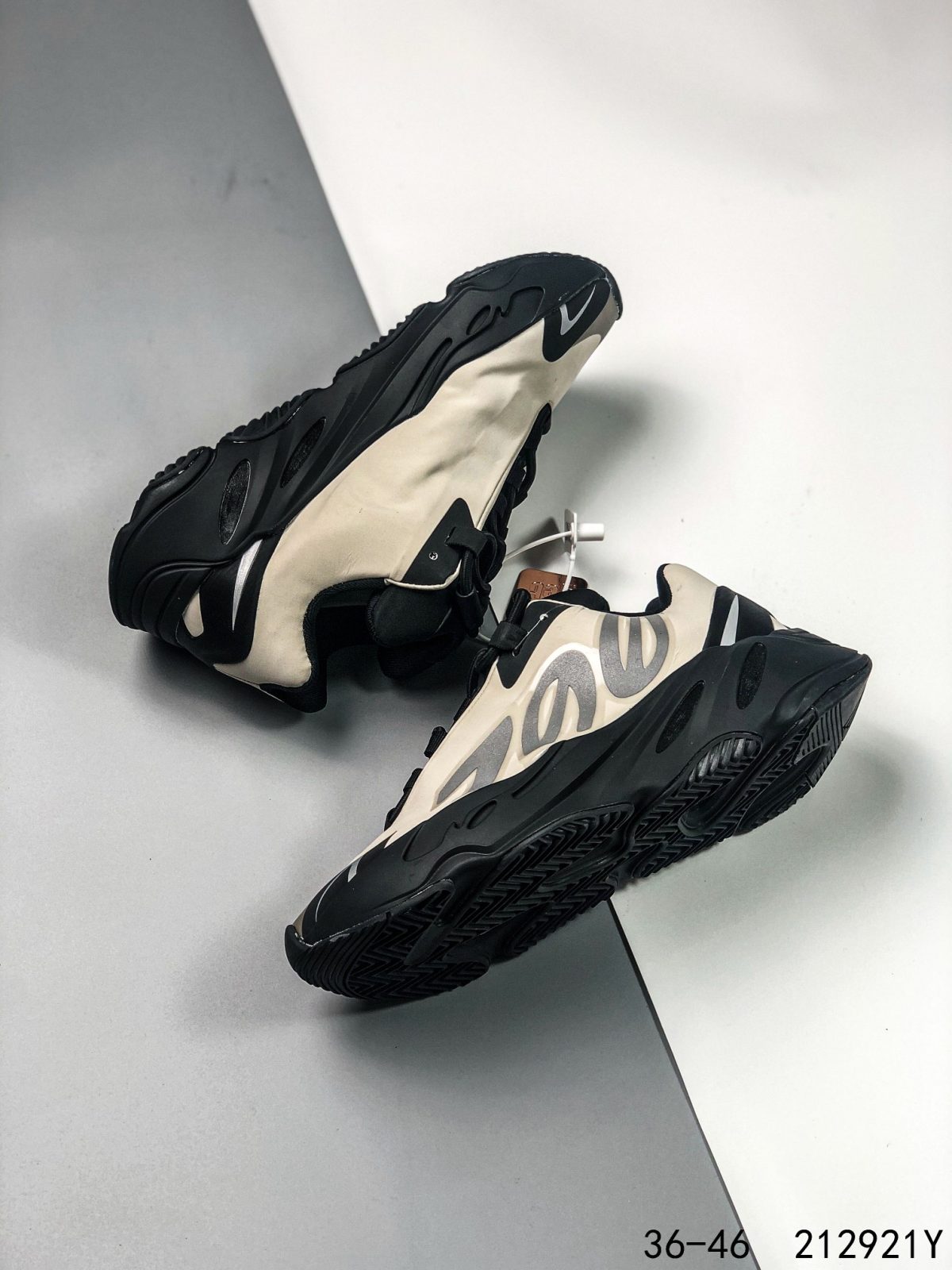 Yeezy 700 V2 Mens/Women's Sneakers Shoes 36 - 46 - Image 4