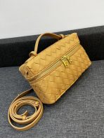 Bottega Veneta Vanity Case Shoulder Bags 24*13*6cm - Image 5