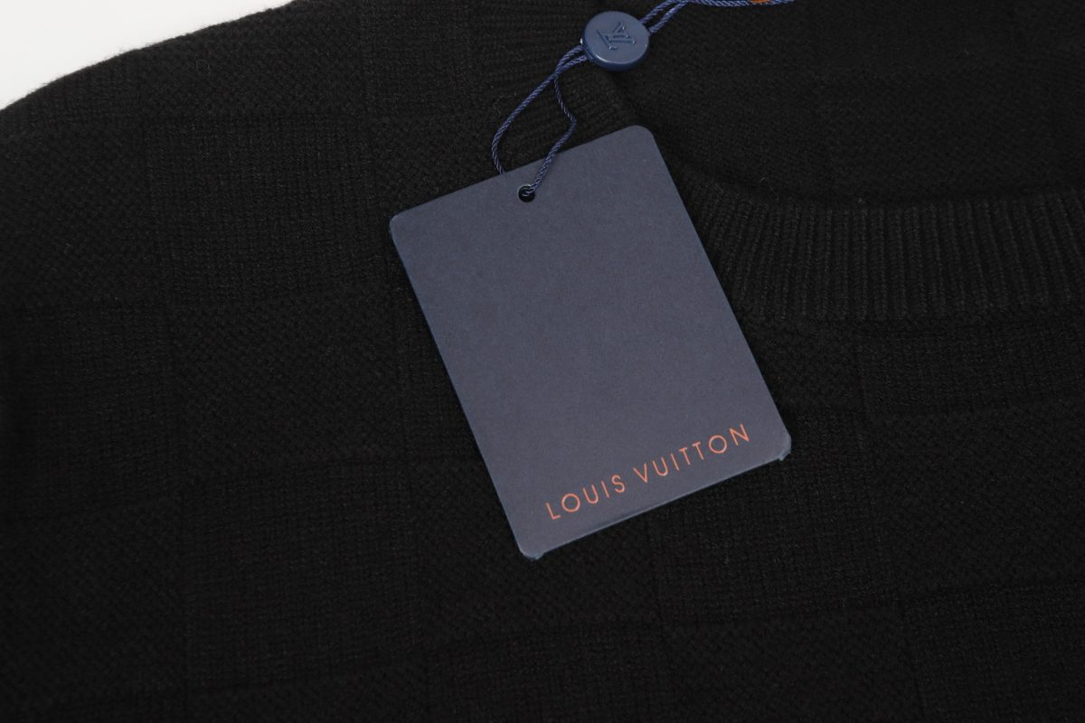 Louis Vuitton Unisex Sweatshirt Size S-L - Image 4