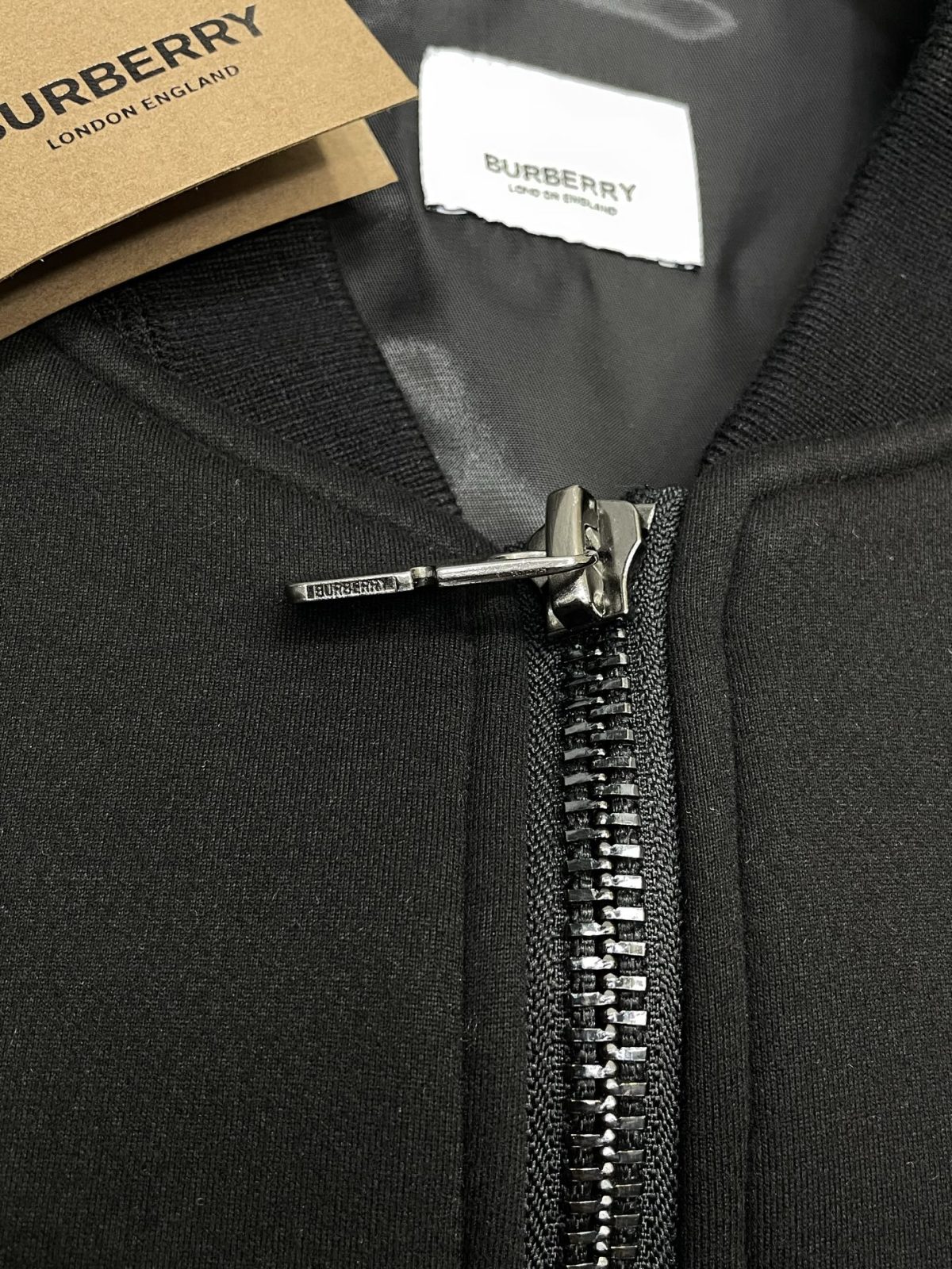 Burberry Unisex Jacket Size M-XXXL - Image 8