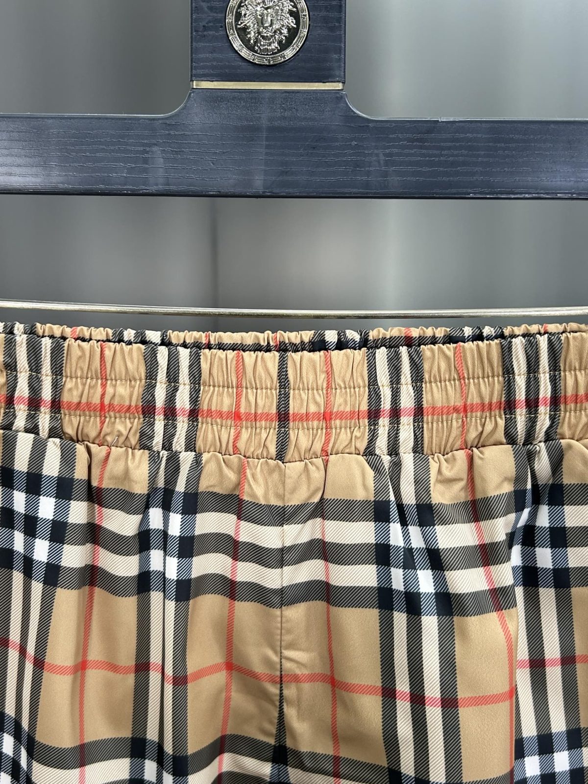 Burberry Beach Pants Size S-XXL - Image 5