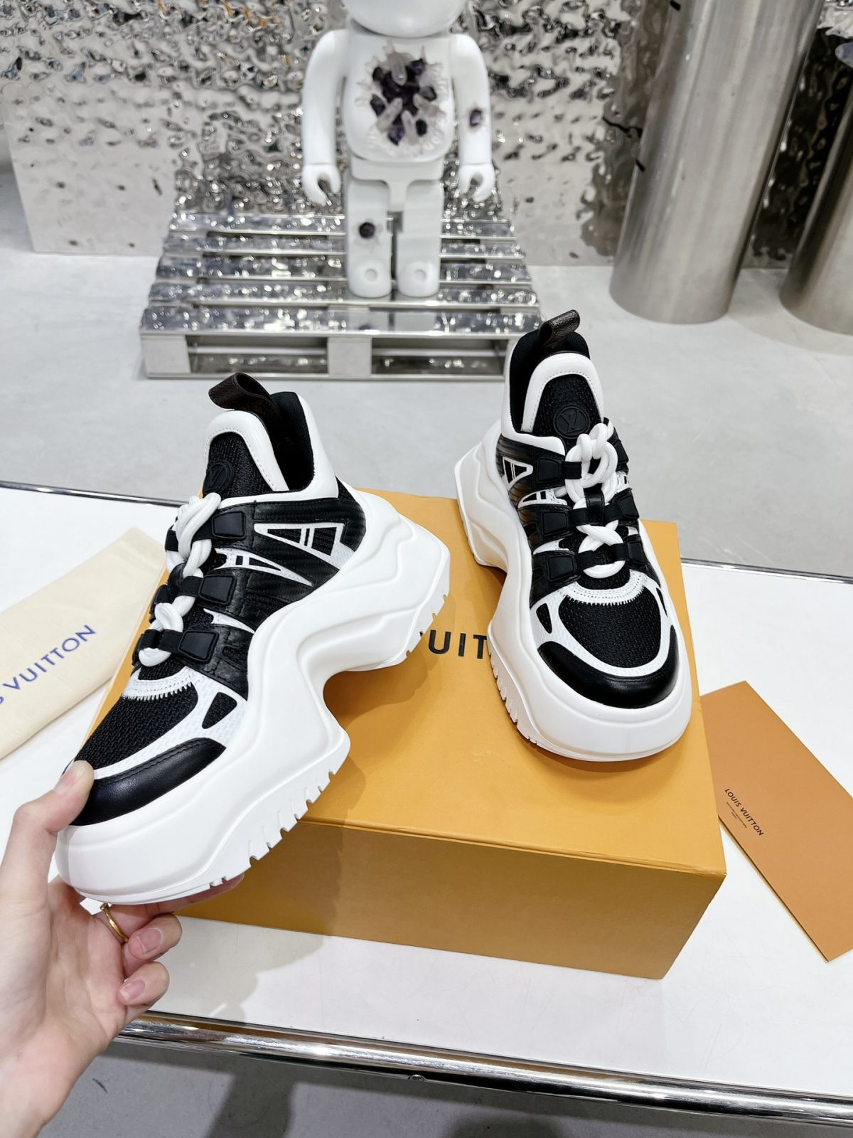 Louis Vuitton Cruise23 Archlight 2.0 Sneaker Size 36-41 - Image 5