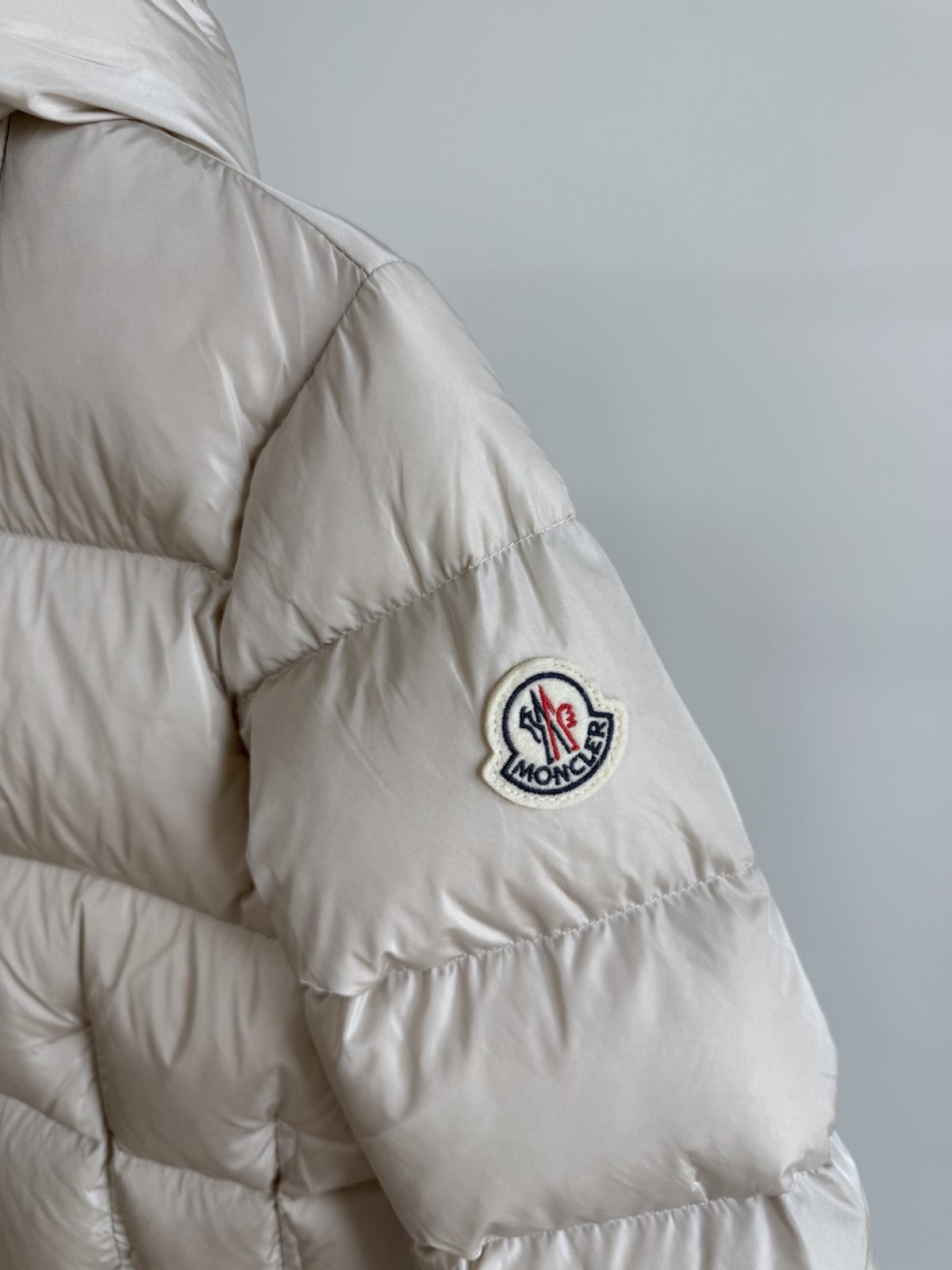 Moncler Avoce Women Down Jacket Size S-XL - Image 3