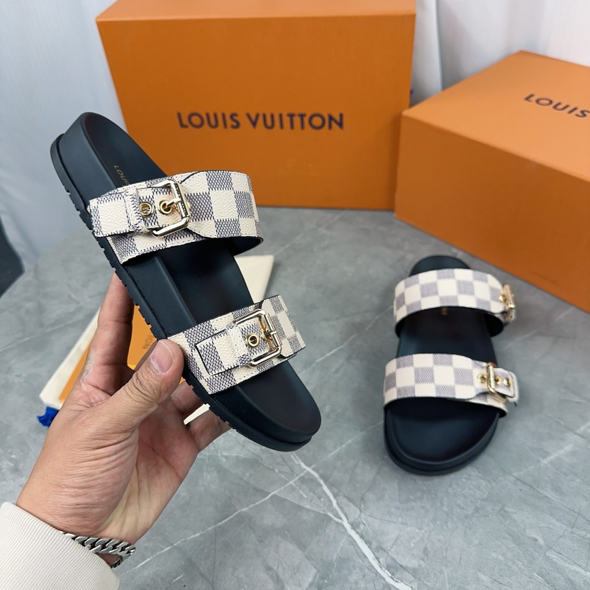 Louis Vuitton 2024ss Slippers Size 36-45 - Image 1