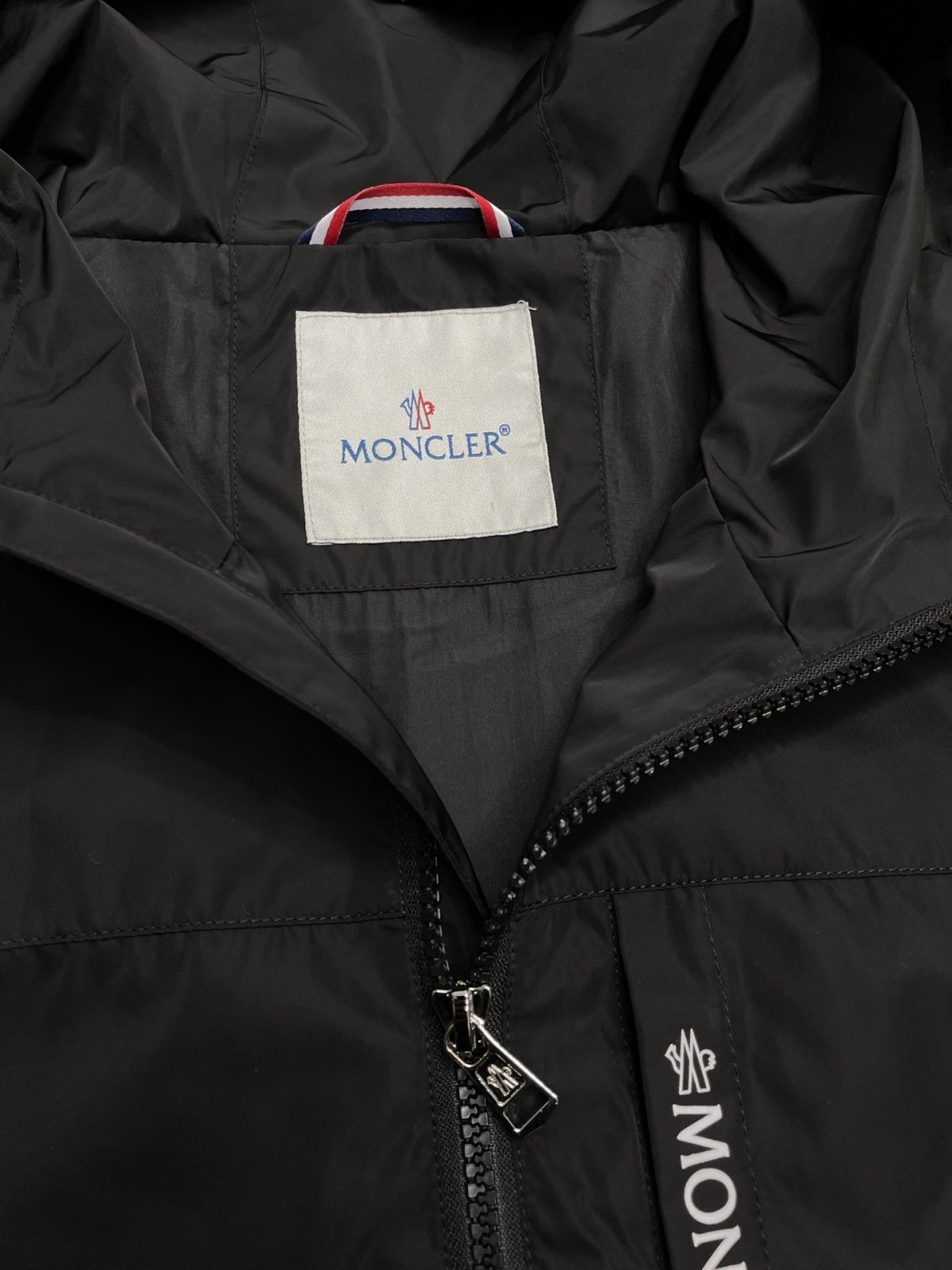 Moncler Unisex Jacket Size 48-56 - Image 6