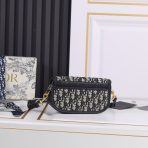 Dior Bobby East-West Bags for Women Size 21*12*5.5cm - Image 5