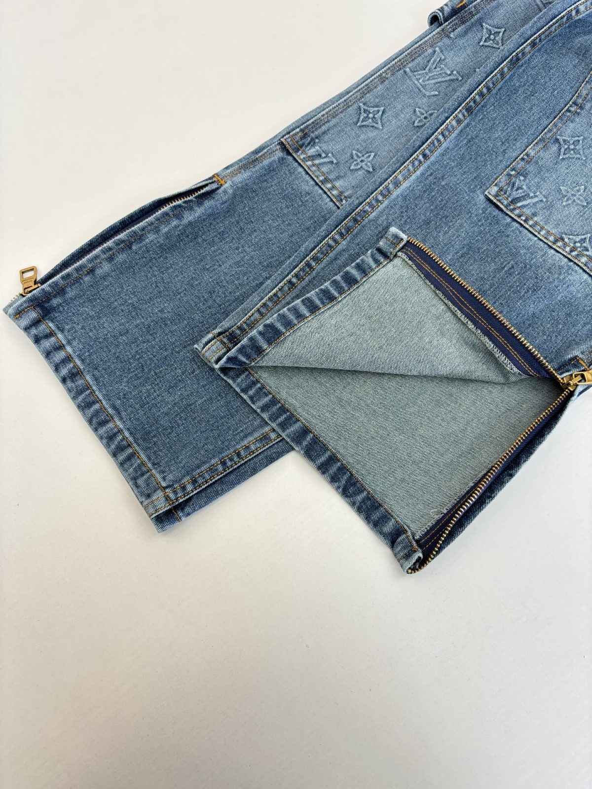 Louis Vuitton Unisex Jeans Size S-XL - Image 12