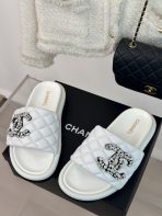 Chanel 2024 New Slippers Size 36-41 - Image 3