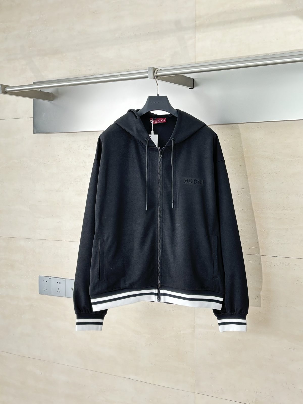 Gucci 2025FW New Unisex Sommeranzug Size S-XL - Image 6