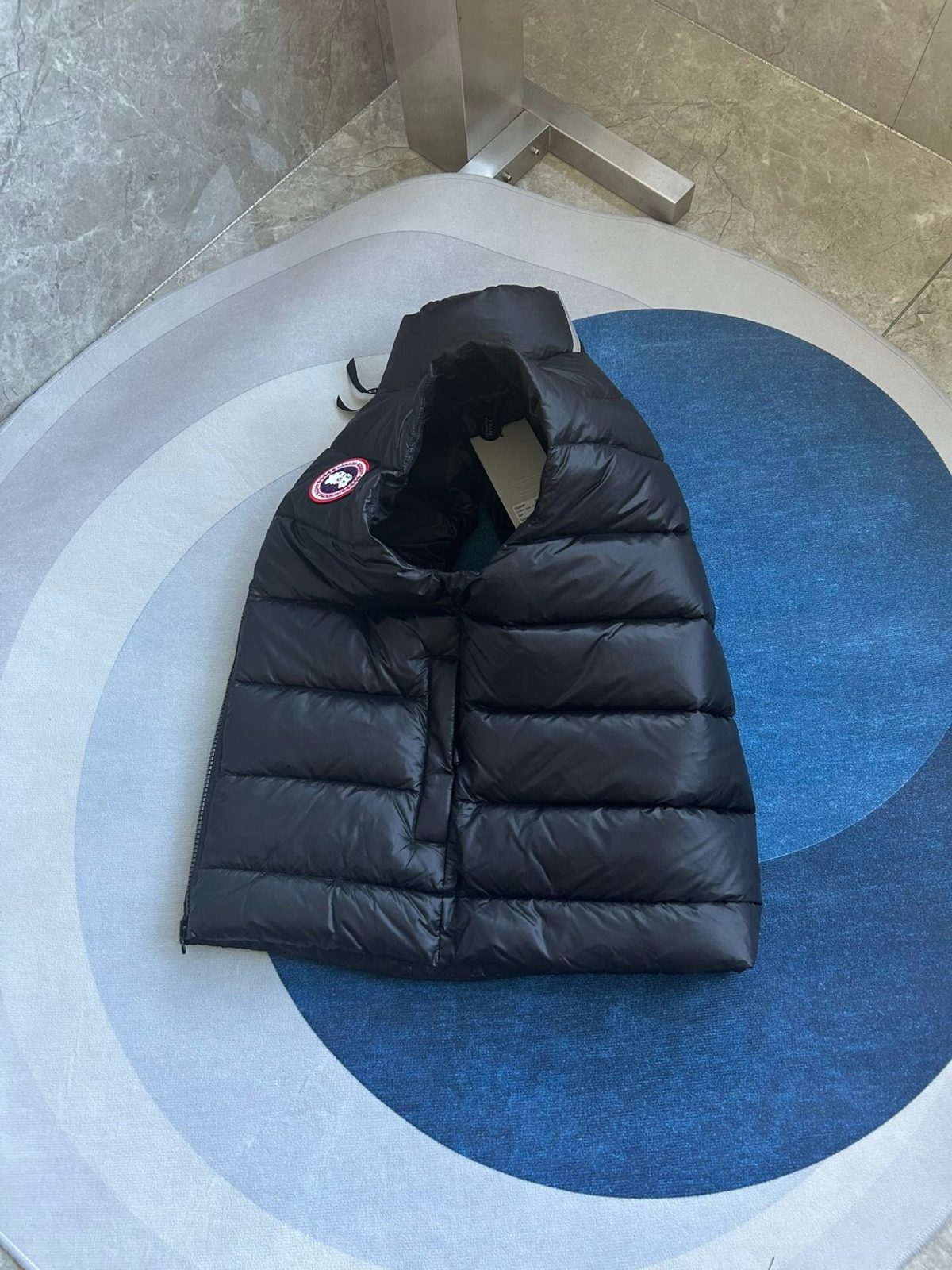 Canada Goose E2229 Crofton Vest-WD Men Winter Vest Size S-XXL - Image 5